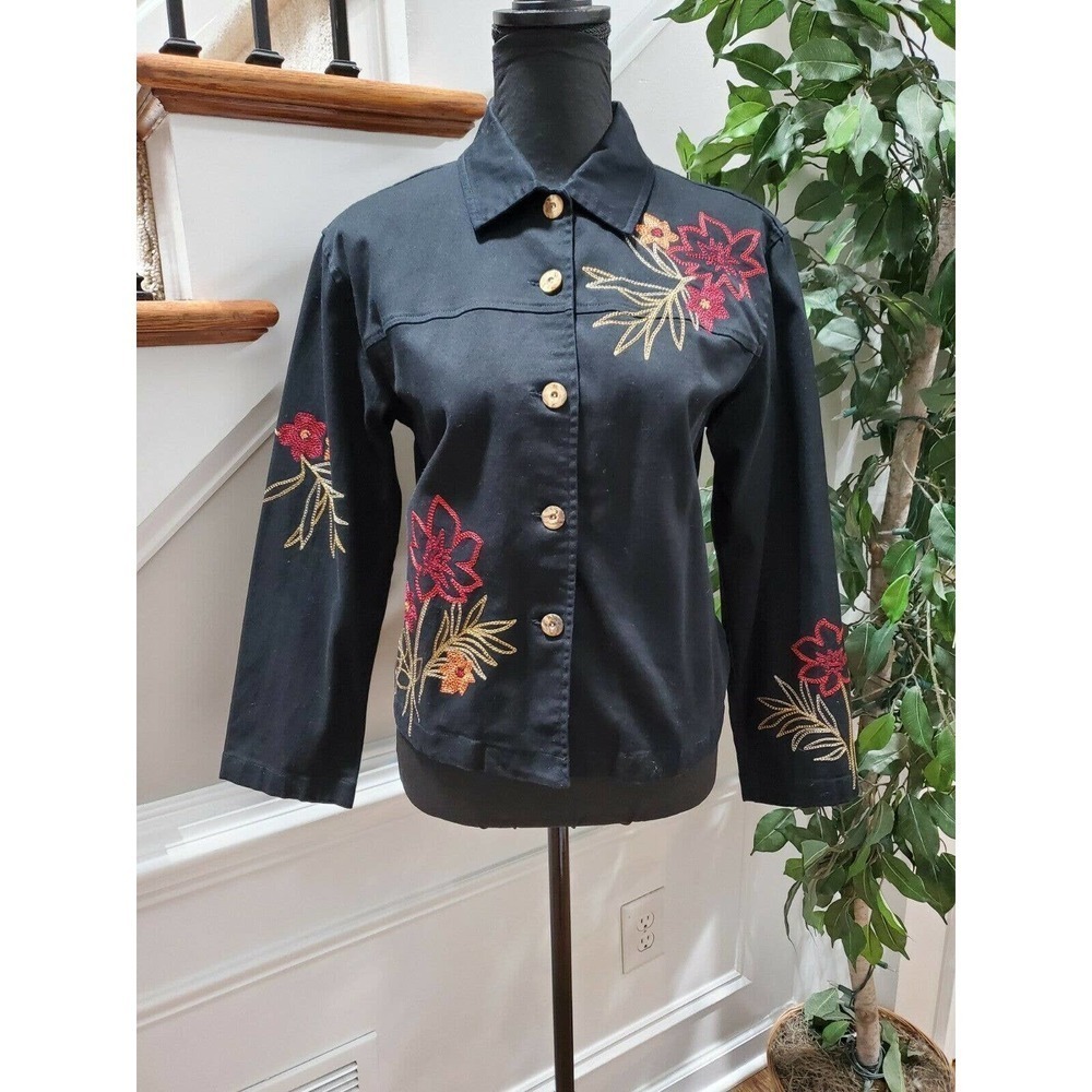 Travel Smith Women's Black Floral Cotton Collared Long Sleeve Jacket
